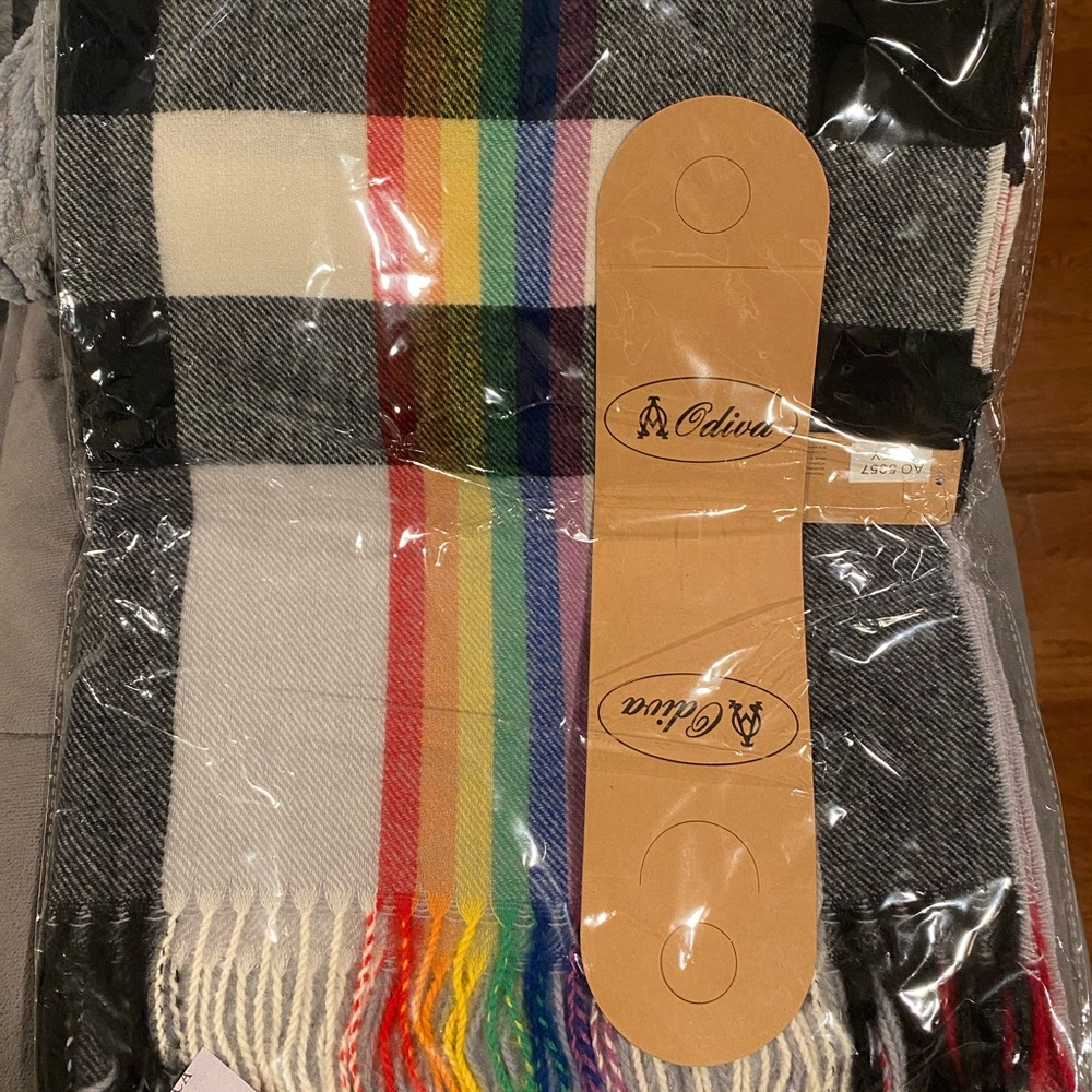 Long scarf
